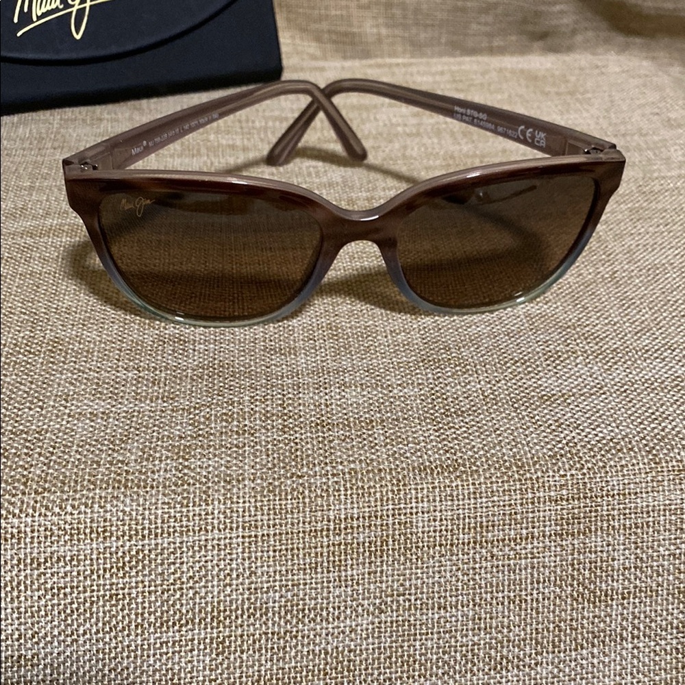 Maui Jim Brown Sunglasses - Picture 2 of 9